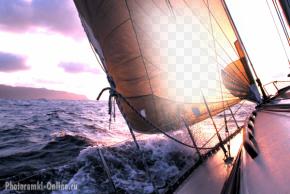 фотоэффект с морем и яхтой